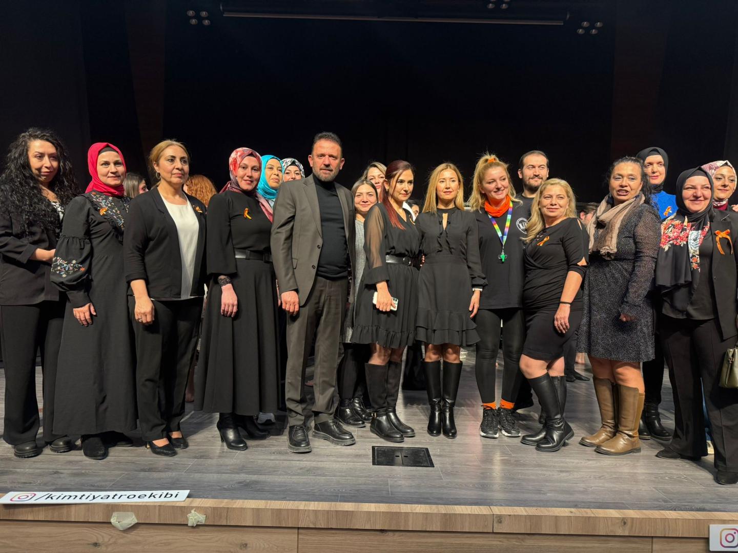 SENDİKAMIZ ÖZ İPLİK İŞ’TEN ANLAMLI TİYATRO ETKİNLİĞİ