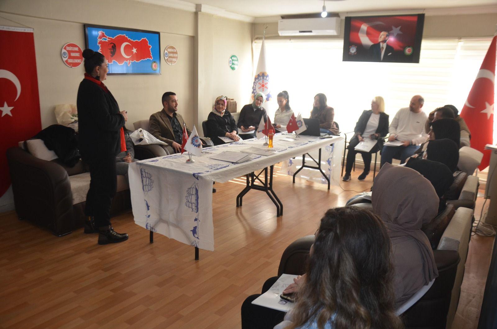 GÜÇLÜ TEMSİLCİ, GÜÇLÜ SENDİKA EĞİTİMİ KARABÜK’TE GERÇEKLEŞTİRİLDİ